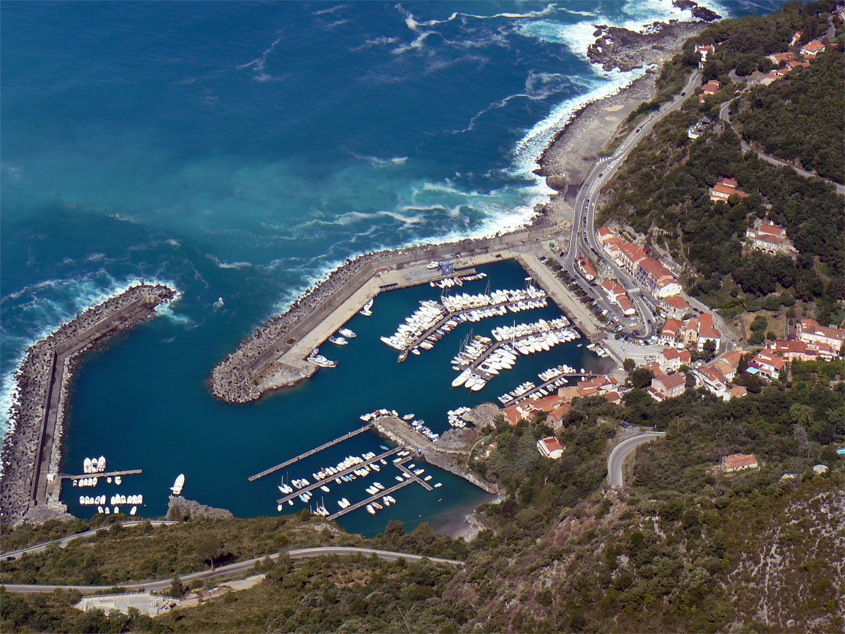 Maratea's harbour. Pic by Flickr User mozzercork