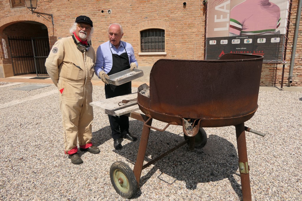 San Benedetto Po, salame sotto la cenere